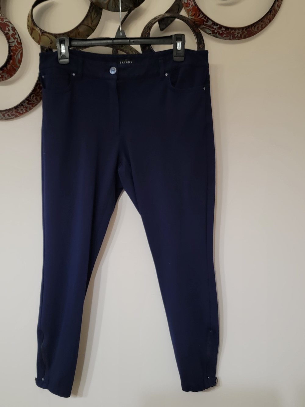 White House Black Market Navy and Black Stretch Ponte Pants